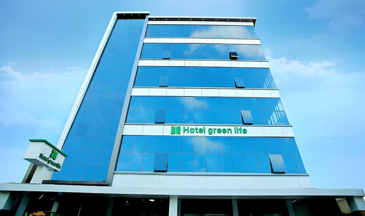 Hotel Greenlife Kochi ภายนอก รูปภาพ