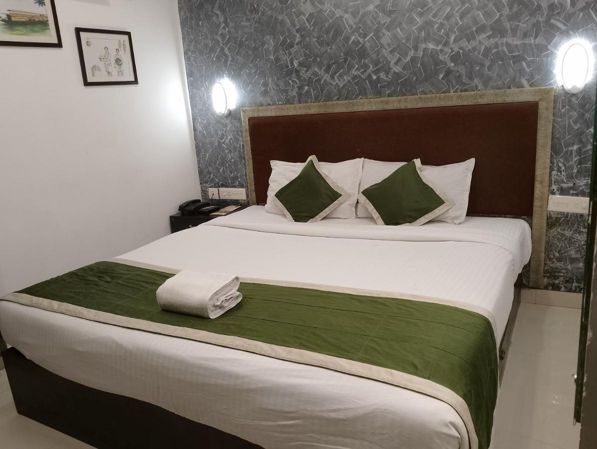 Hotel Greenlife Kochi ภายนอก รูปภาพ