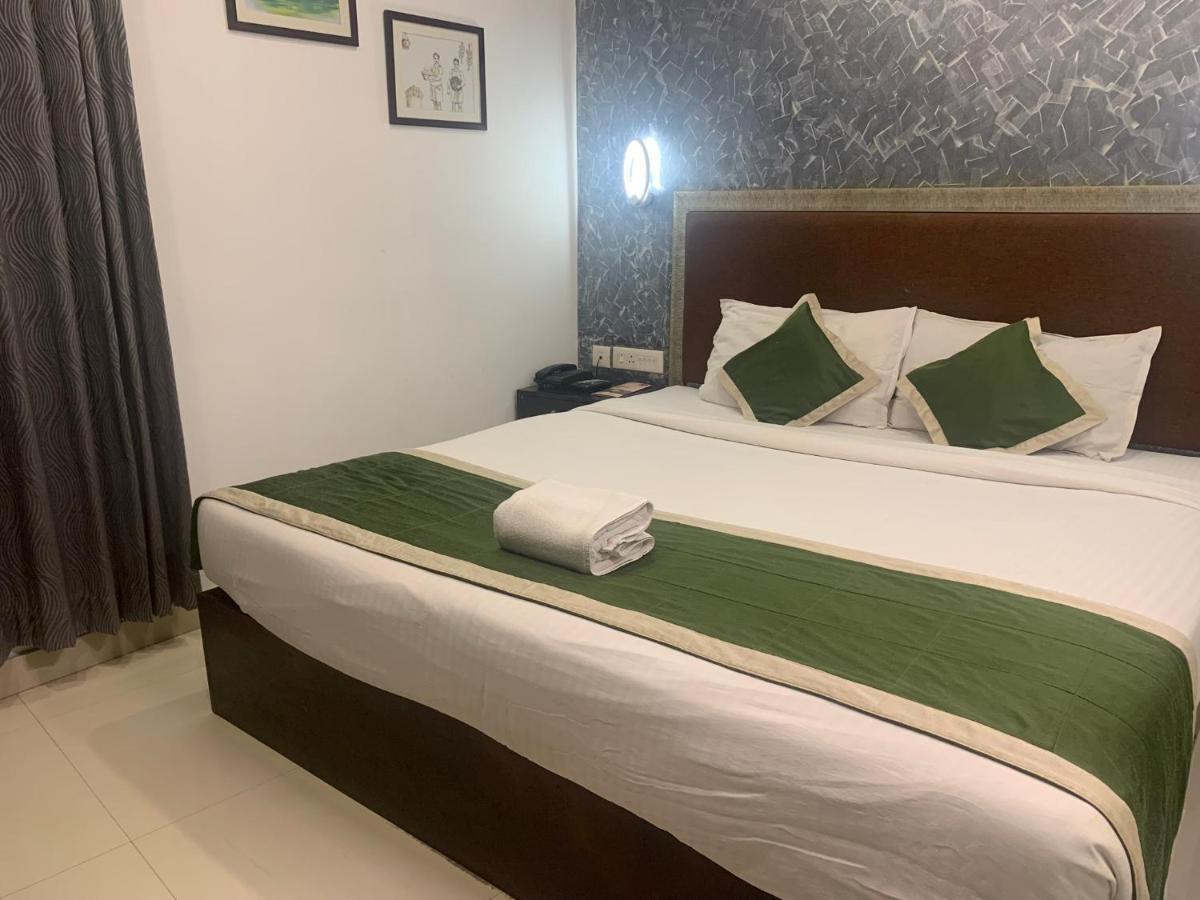 Hotel Greenlife Kochi ภายนอก รูปภาพ