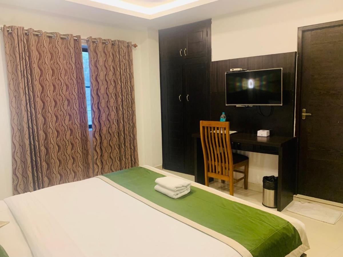 Hotel Greenlife Kochi ภายนอก รูปภาพ