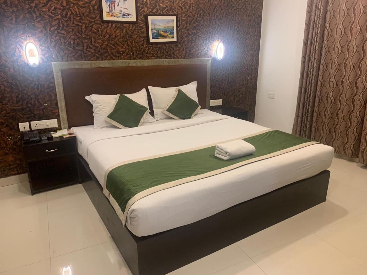 Hotel Greenlife Kochi ภายนอก รูปภาพ