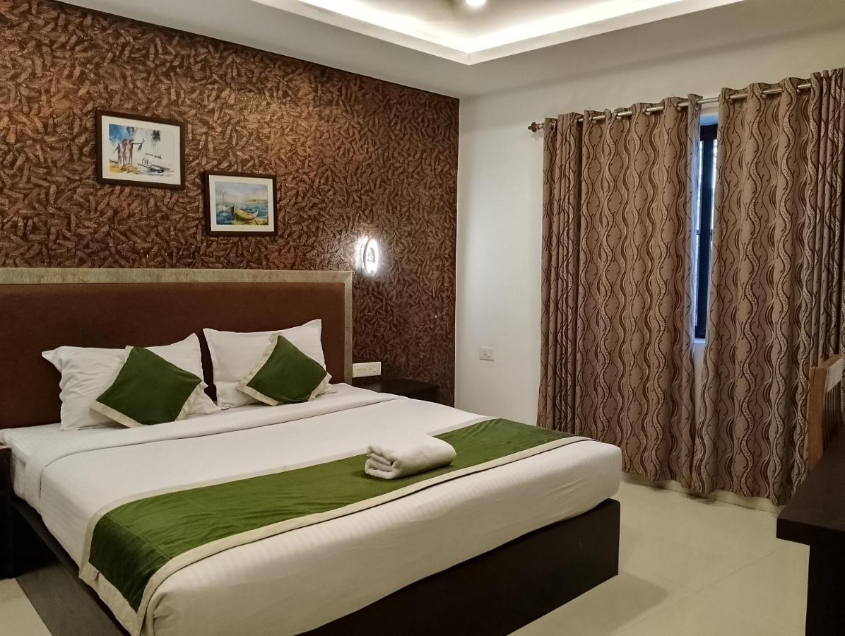Hotel Greenlife Kochi ภายนอก รูปภาพ